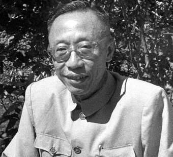 关于描写手链的句子