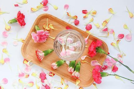 关于离婚后坚强的说说心情